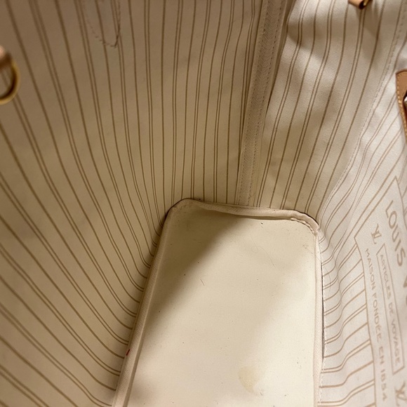 Louis Vuitton Neverfull MM - Picture 4 of 8